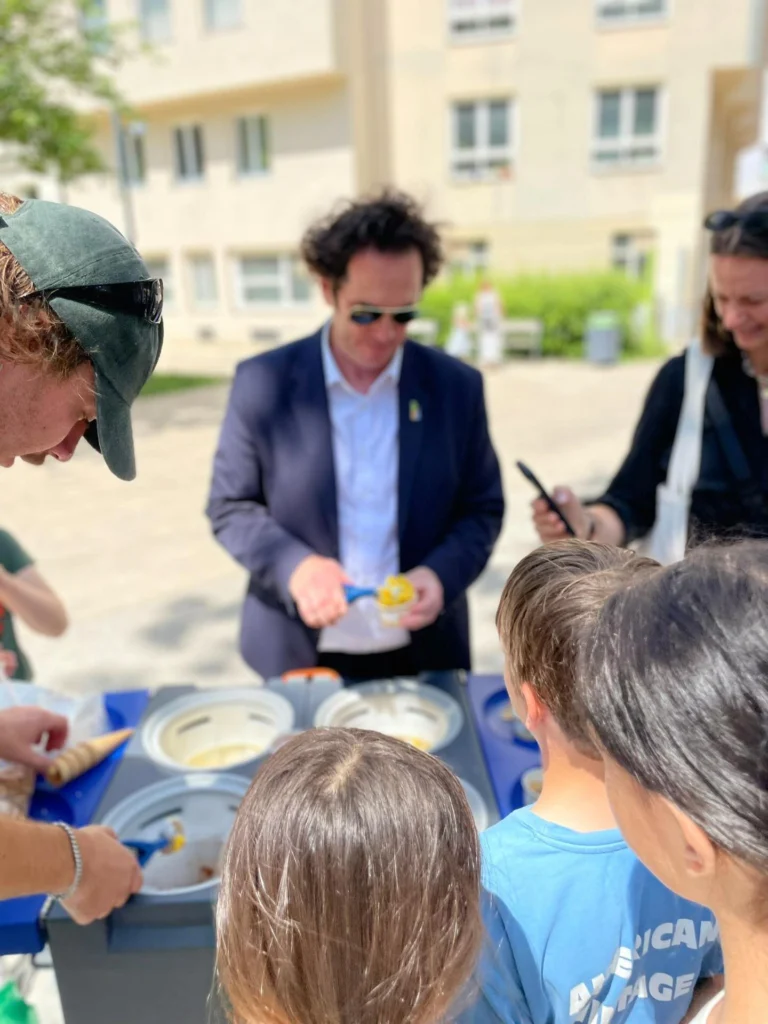 Instagram post from eps_neustiftgasse. This post is in position 3.