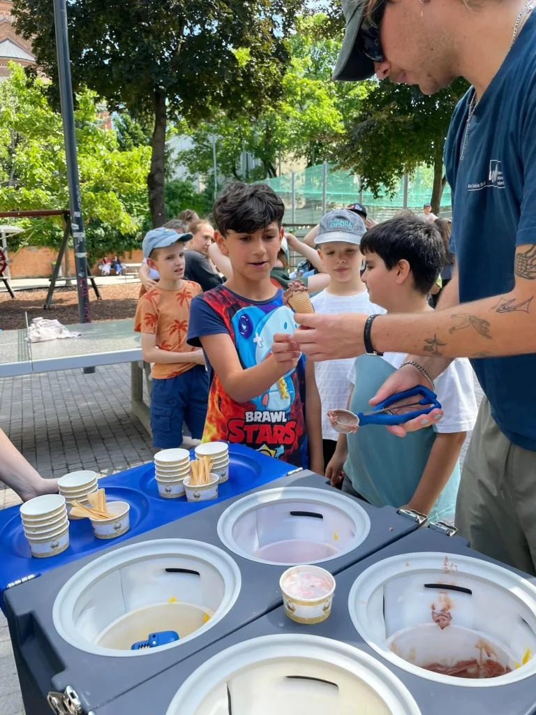 Instagram post from eps_neustiftgasse. This post is in position 1.